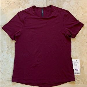 NWT Men’s Lululemon maroon shirt sz L